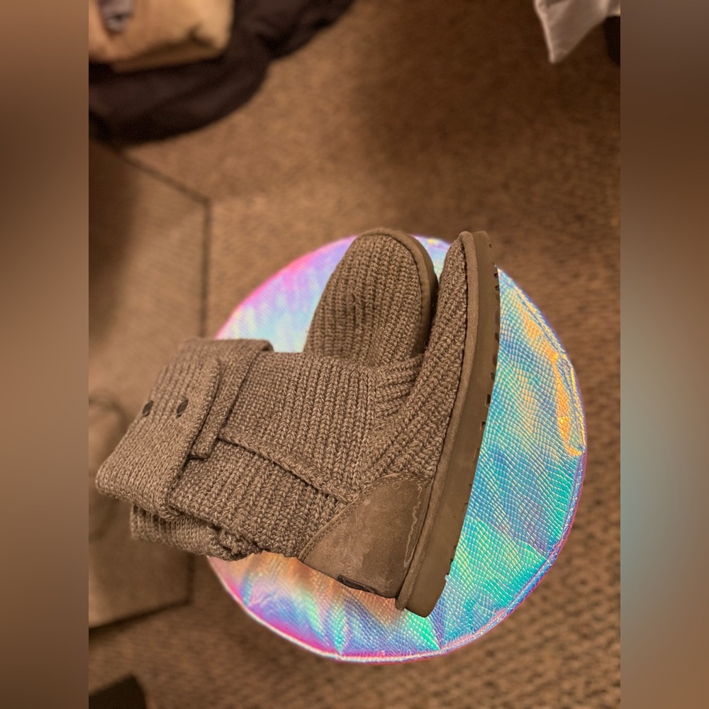 UGG Grey Famous Knit Boots - Picture 9 of 13